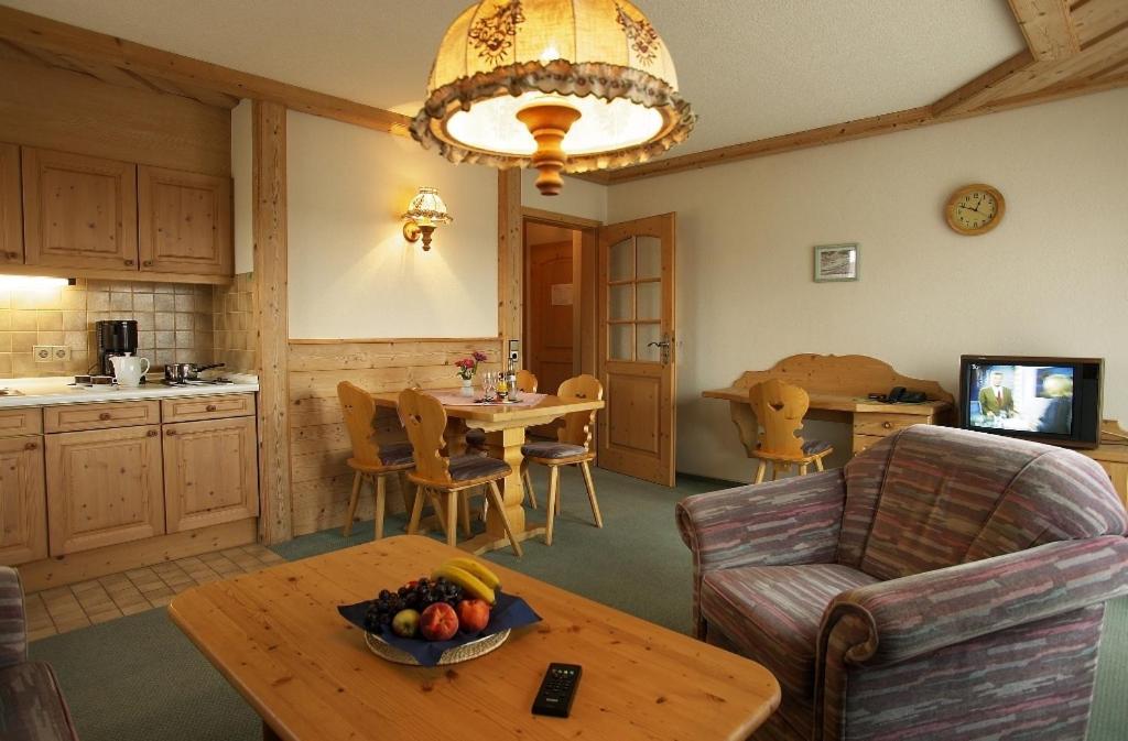Landgasthof Loewen Neubulach Chambre photo
